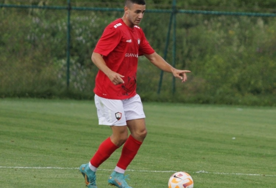 “Qəbələ” israilli futbolçu ilə yollarını ayırdı