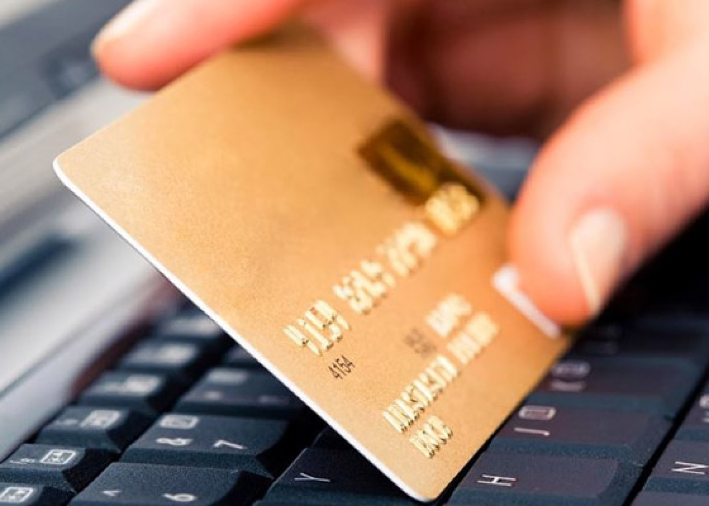 Vətəndaşın bank kartından oğurluq edildi