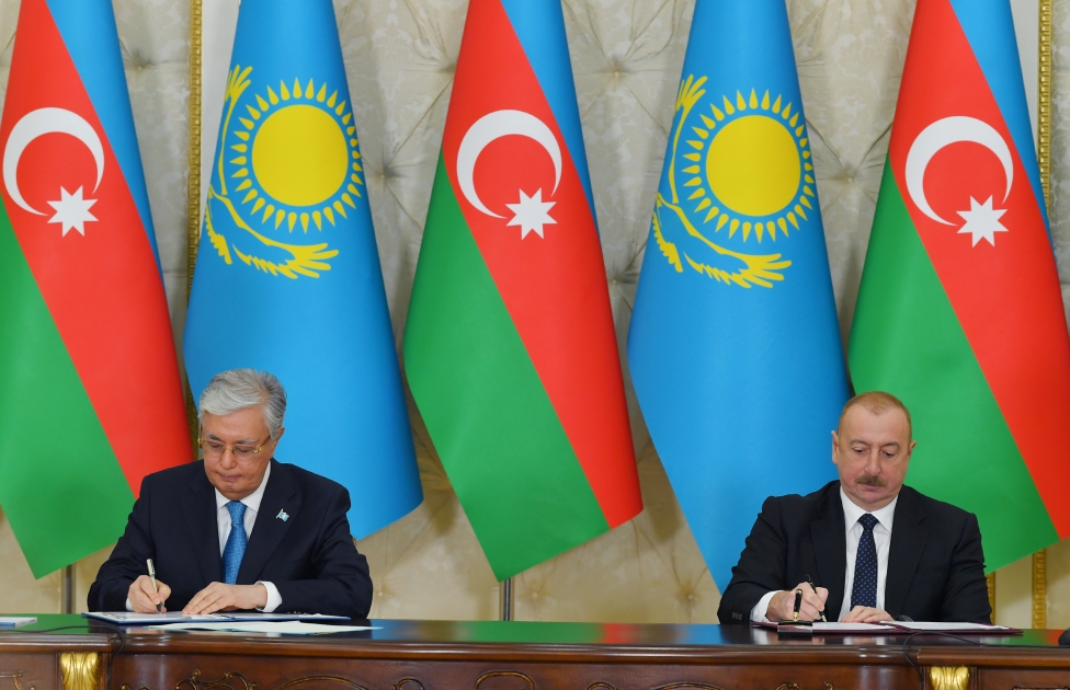 Azərbaycan-Qazaxıstan arasında sənədlər imzalandı - FOTOLAR