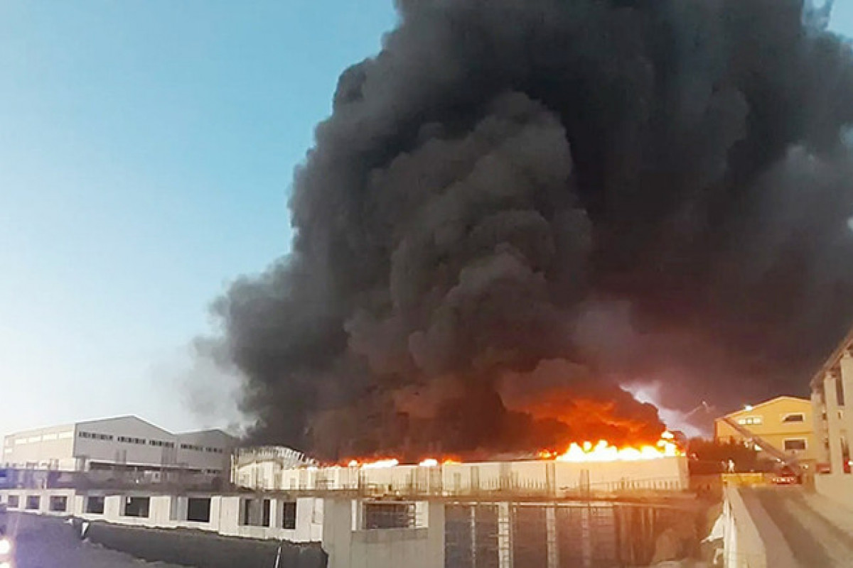 İstanbulda fabrik YANDI
