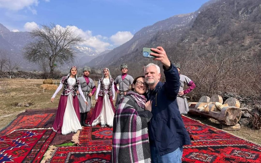 ABŞ səfirliyindən çərşənbə PAYLAŞIMI