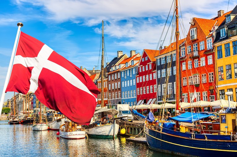 Danimarka müdafiə xərclərini daha 5.4 milyard avro artırır