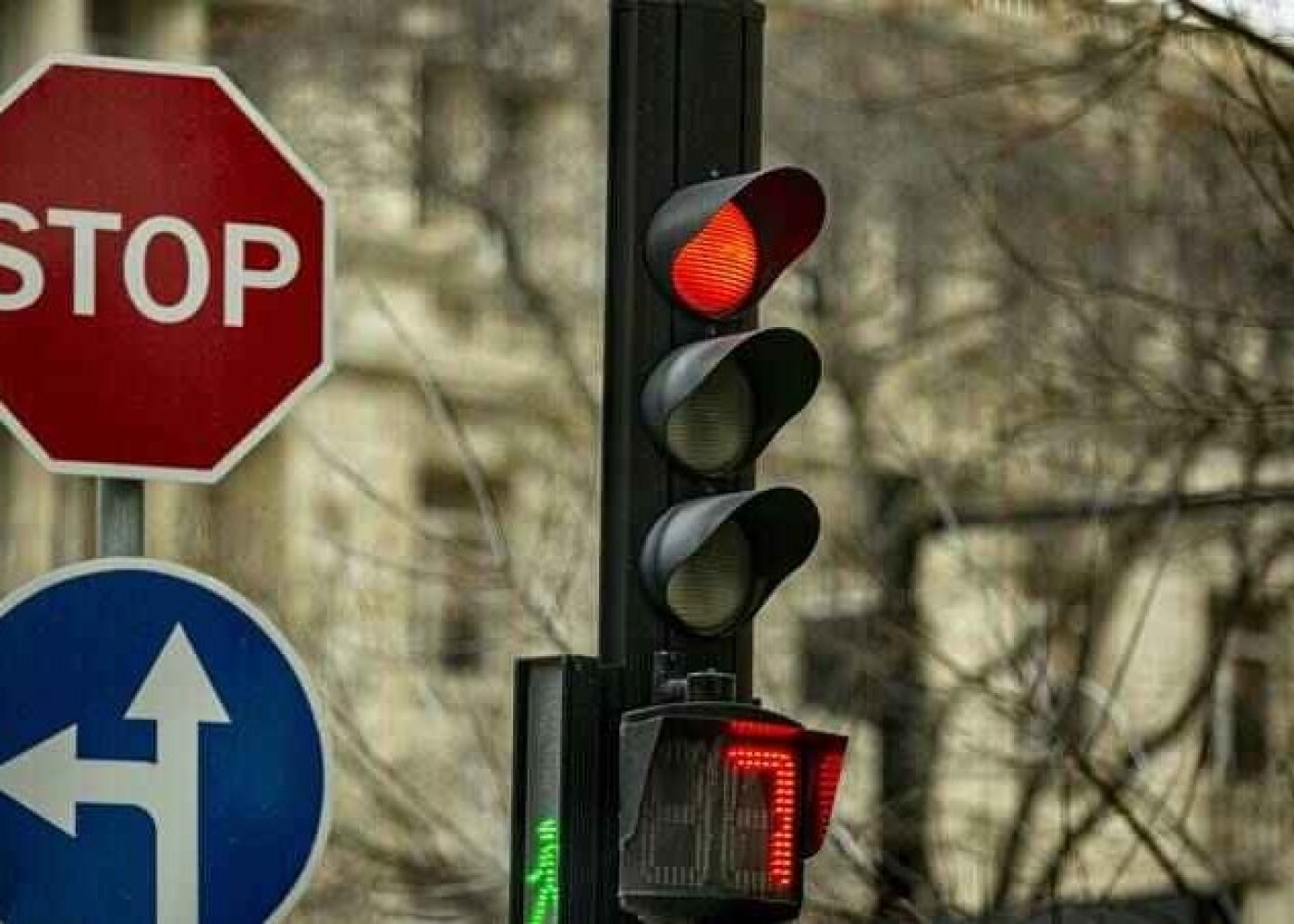 Azərbaycanda yol nişanlarını AYNA quraşdıracaq