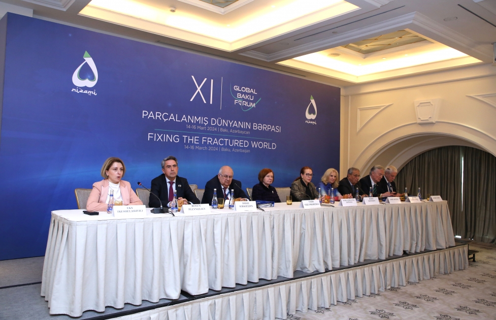 XI Qlobal Bakı Forumu ilə əlaqədar mətbuat konfransı
