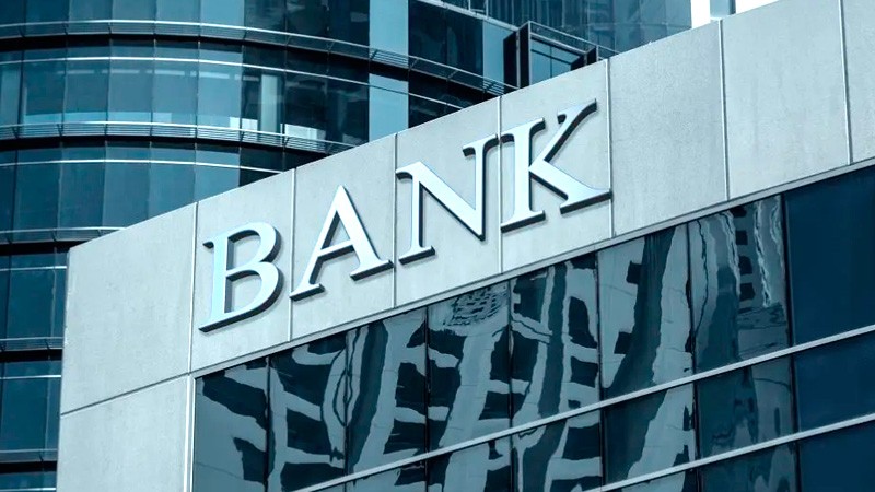Ən çox şikayət olunan banklar bağlana bilər?