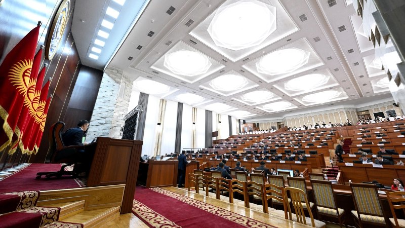 Qırğızıstan parlamenti “xarici agentlər haqqında” qanun QƏBUL ETDİ