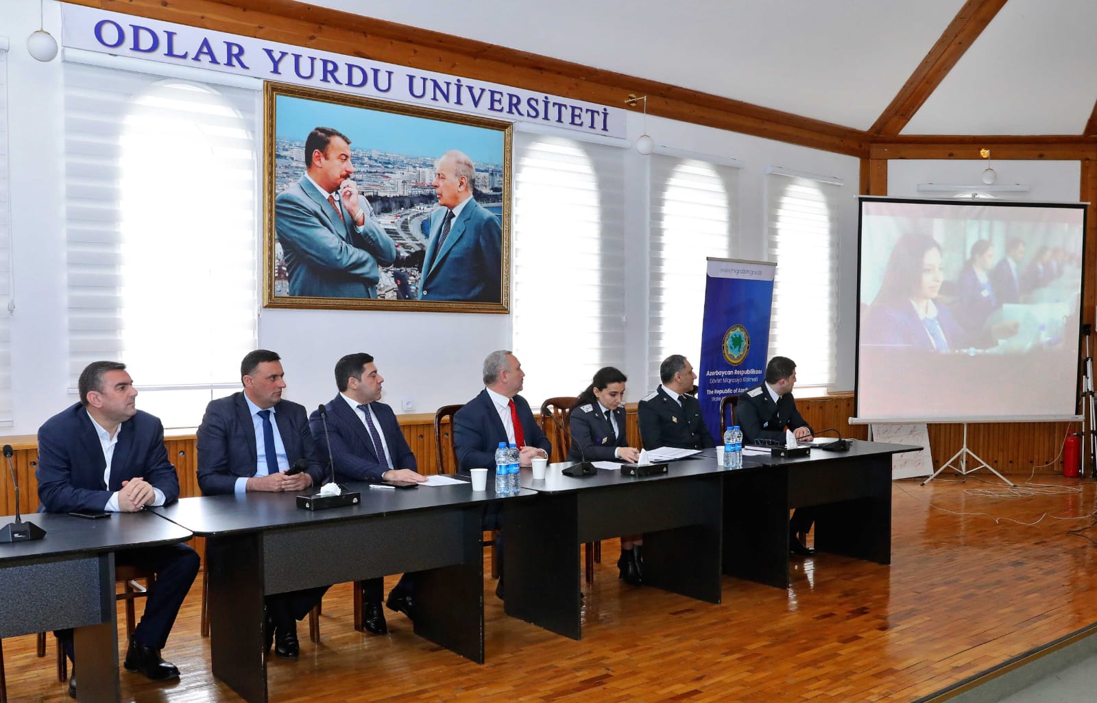 Əcnəbi tələbələr maarifləndirilib 