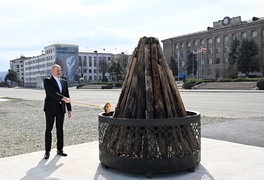 Prezident Xankəndidə Novruz tonqalını alovlandırdı - FOTOLAR