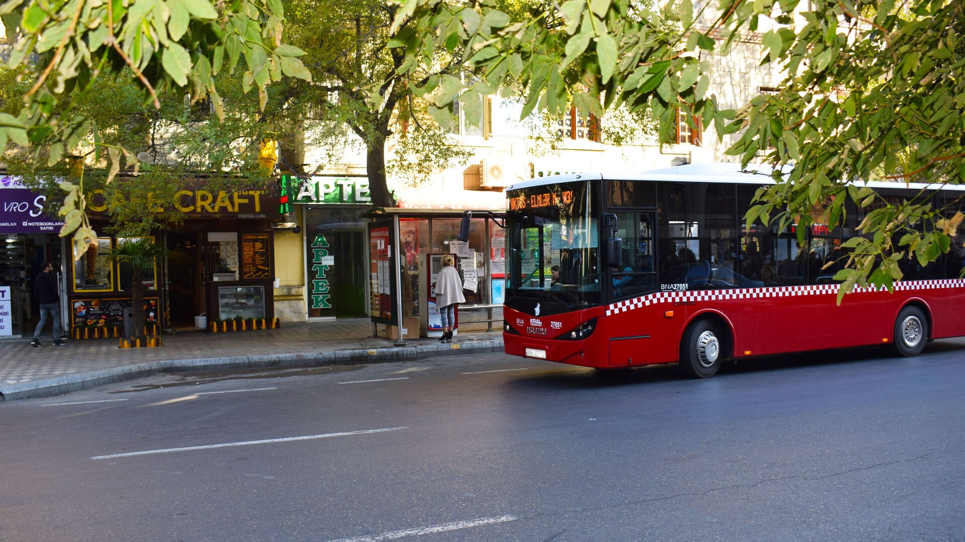 Avtobusların rənglərinə dair tələb müəyyənləşdi