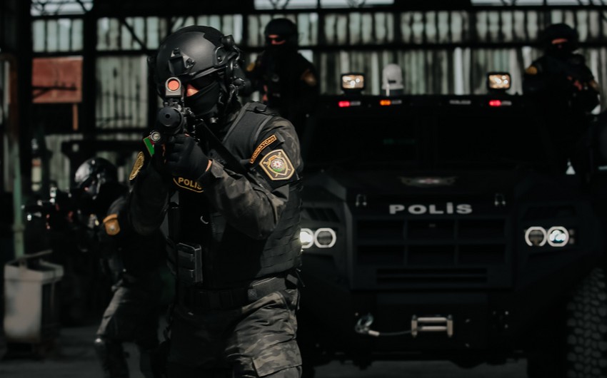 Polis əməliyyat keçirdi, silah-sursat ələ keçirildi 