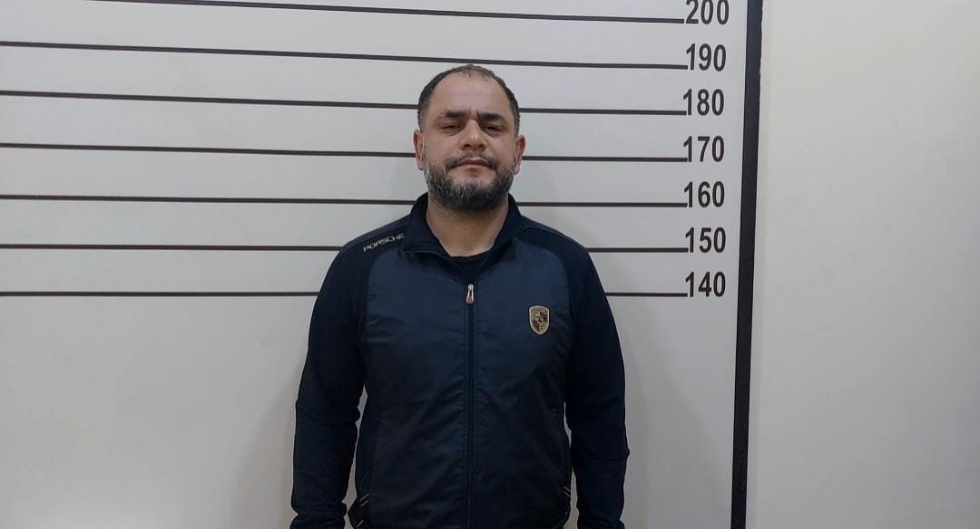 Bibisinin evindən 27 500 manat oğurladı, polis yaxaladı
