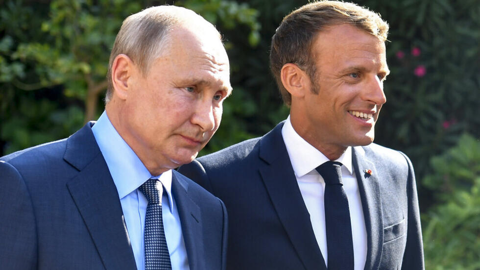 Makron Avropanın Putinə daha sərt yanaşmasının tərəfdarıdır - WSJ