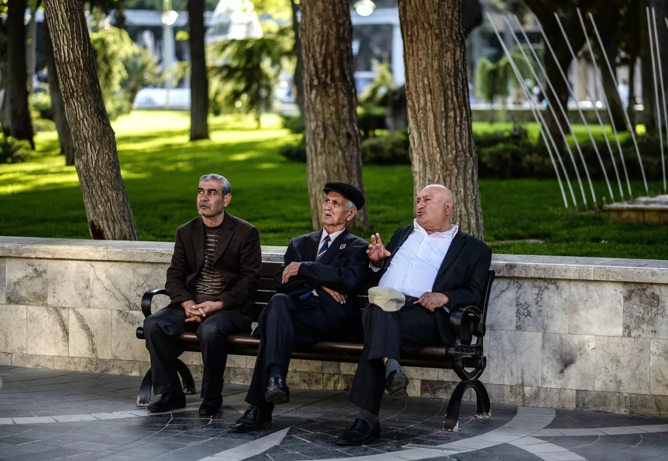 Son 15 ildə pensiyaçıların sayı necə dəyişib... - QRAFİK