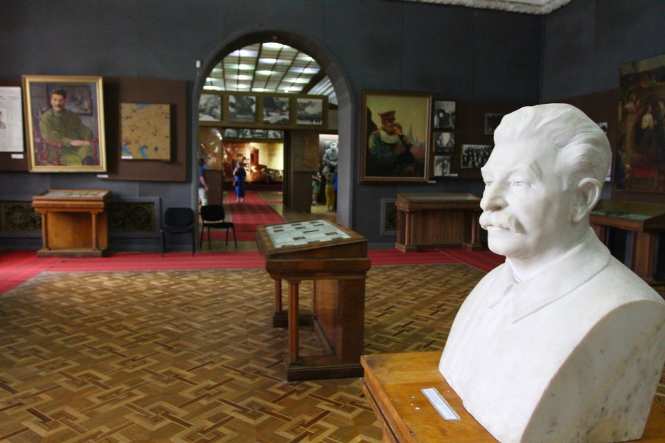 Stalin muzeyində BOMBA HƏYƏCANI