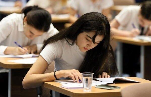 47 mindən çox abituriyent qeydiyyatdan keçib