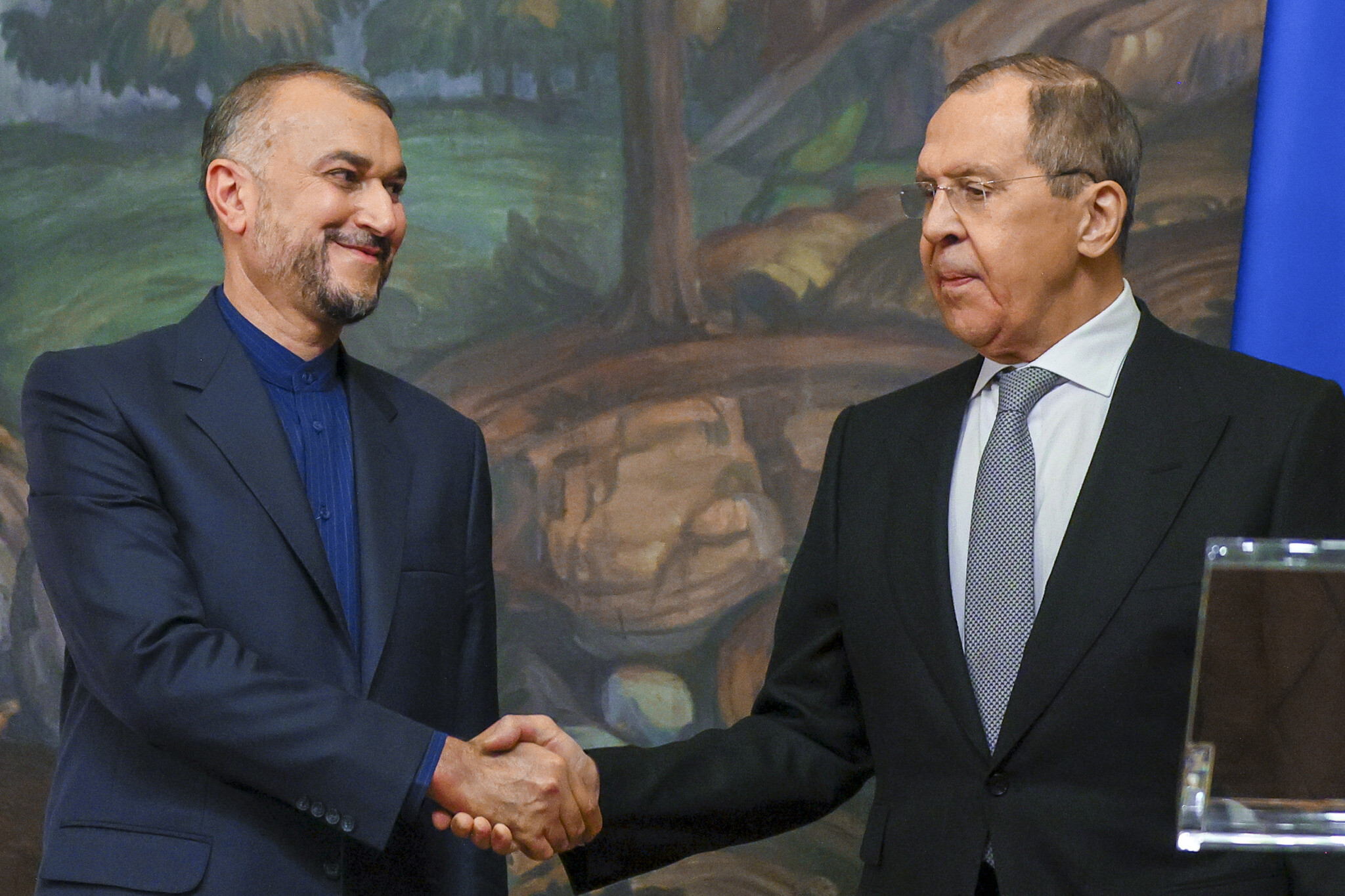 Lavrov İranlı həmkarı ilə Yaxın Şərqi müzakirə etdi 