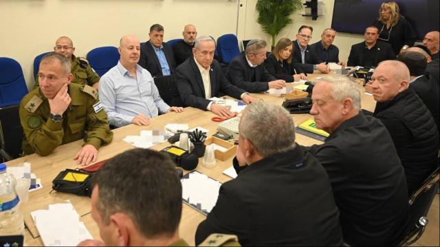 Netanyahu təcili iclas KEÇİRİR