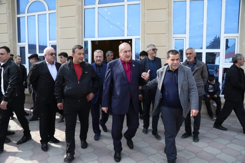 Eldar Quliyevin təşəbbüsü ilə bayram süfrəsi təşkil edildi - FOTOLAR