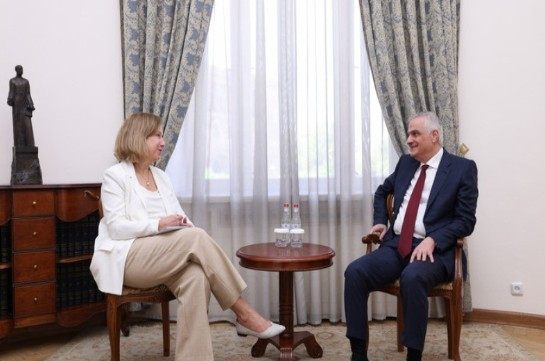 ABŞ səfiri Ermənistan-Azərbaycan sərhədini müzakirə etdi
