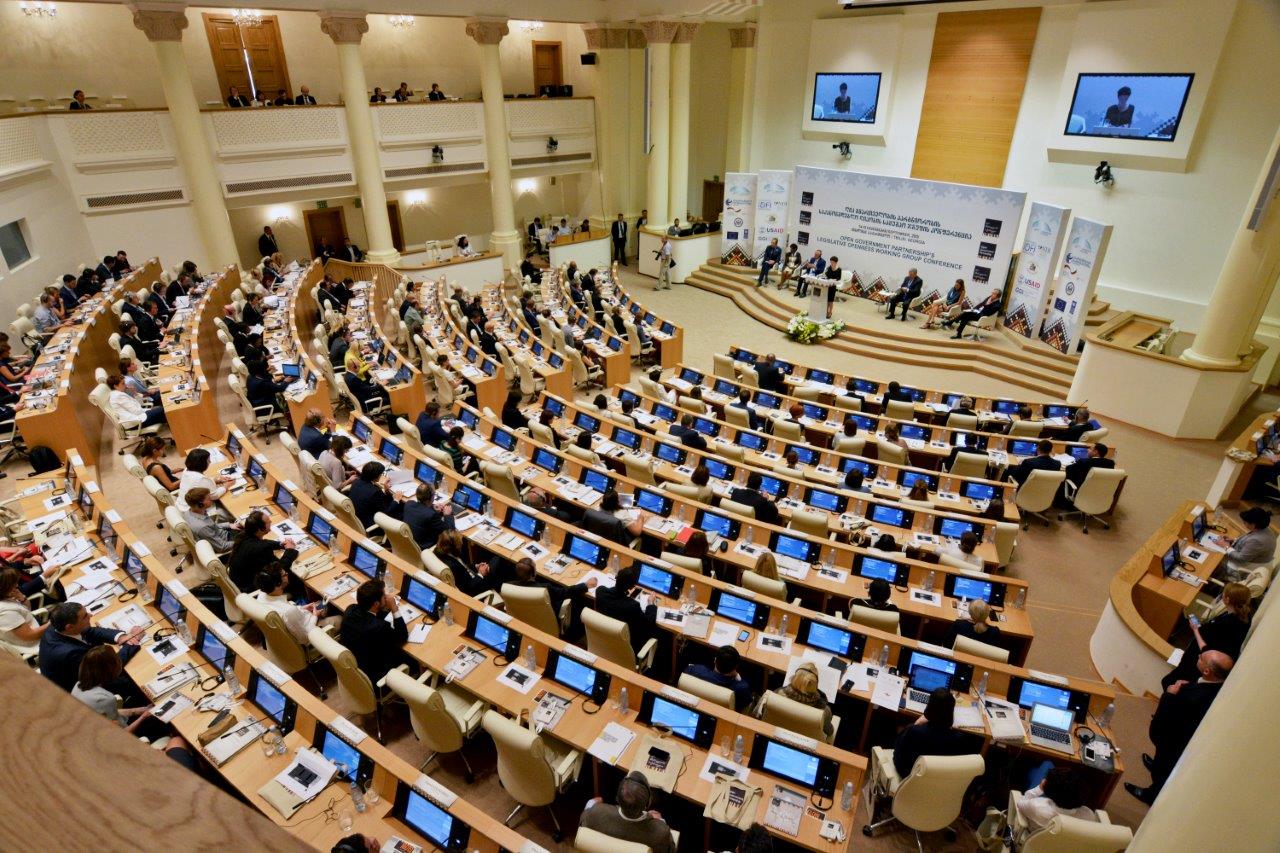 Gürcüstan parlamentində xüsusi təhlükəsizlik rejimi