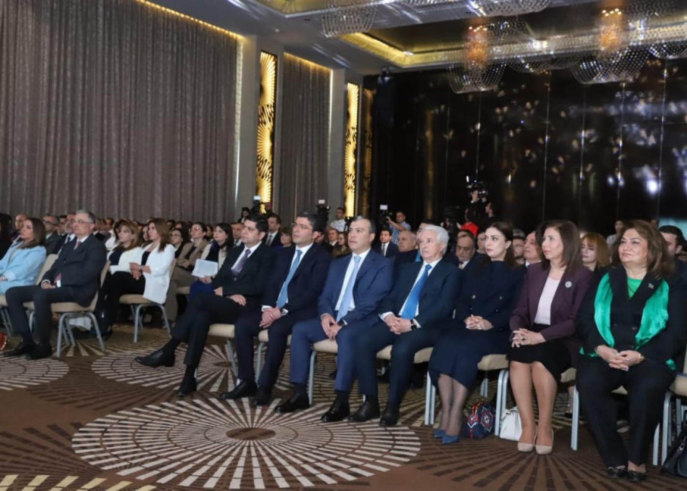 MEDİA-nın təşkilatçılığı ilə keçirilən forumun açılış mərasimindən FOTOLAR