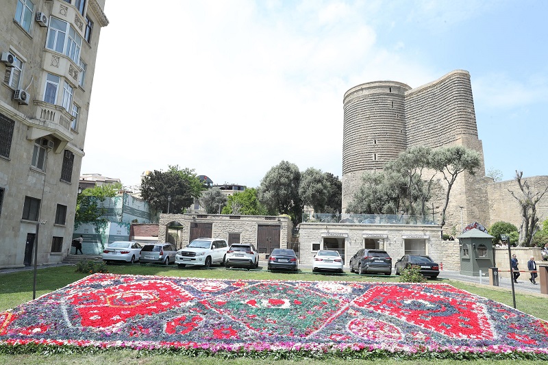 İçərişəhərdə Milli Xalça Festivalı başa çatdı - FOTO