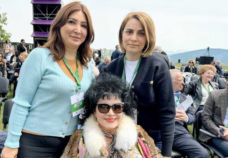 Zeynəb Xanlarova illər sonra Şuşaya getdi - FOTOLAR
