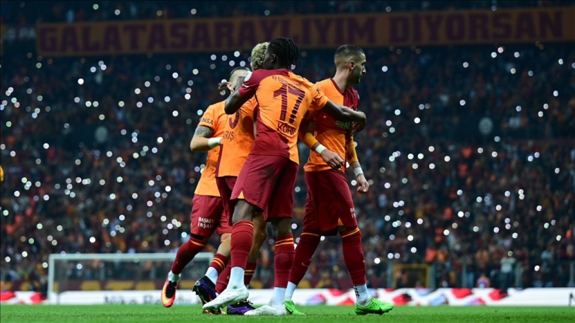 “Qalatasaray” və “Fənərbağça” qələbə qazandı 