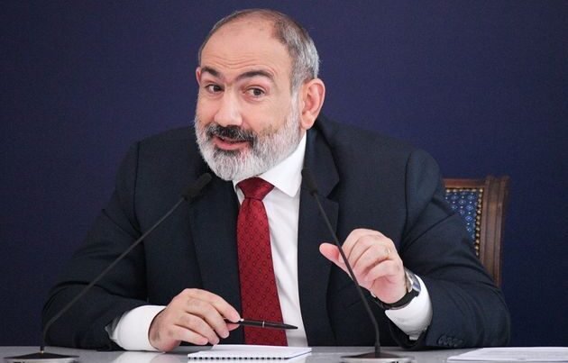 Paşinyanın partiyası deputatları qapalı iclasa çağırdı