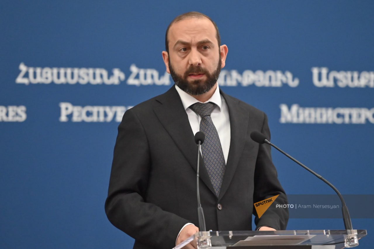 Almatı danışıqları konstruktiv keçib - MİRZOYAN