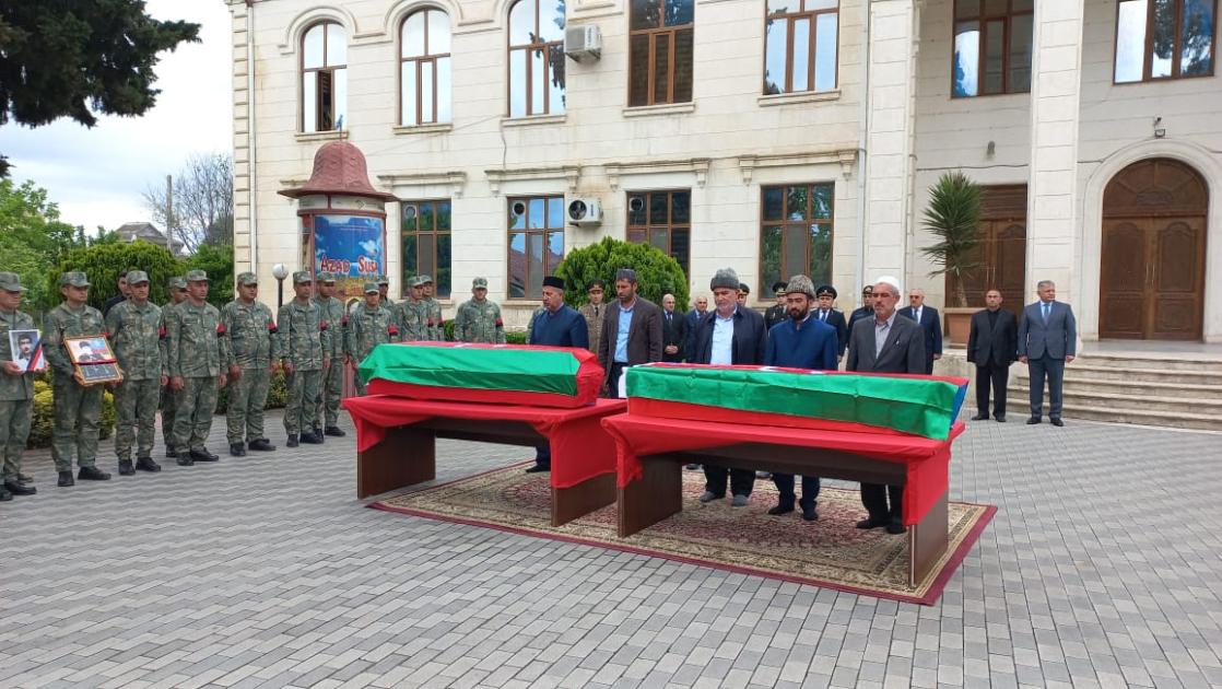 Daha 3 şəhidimiz dəfn olundu - FOTO