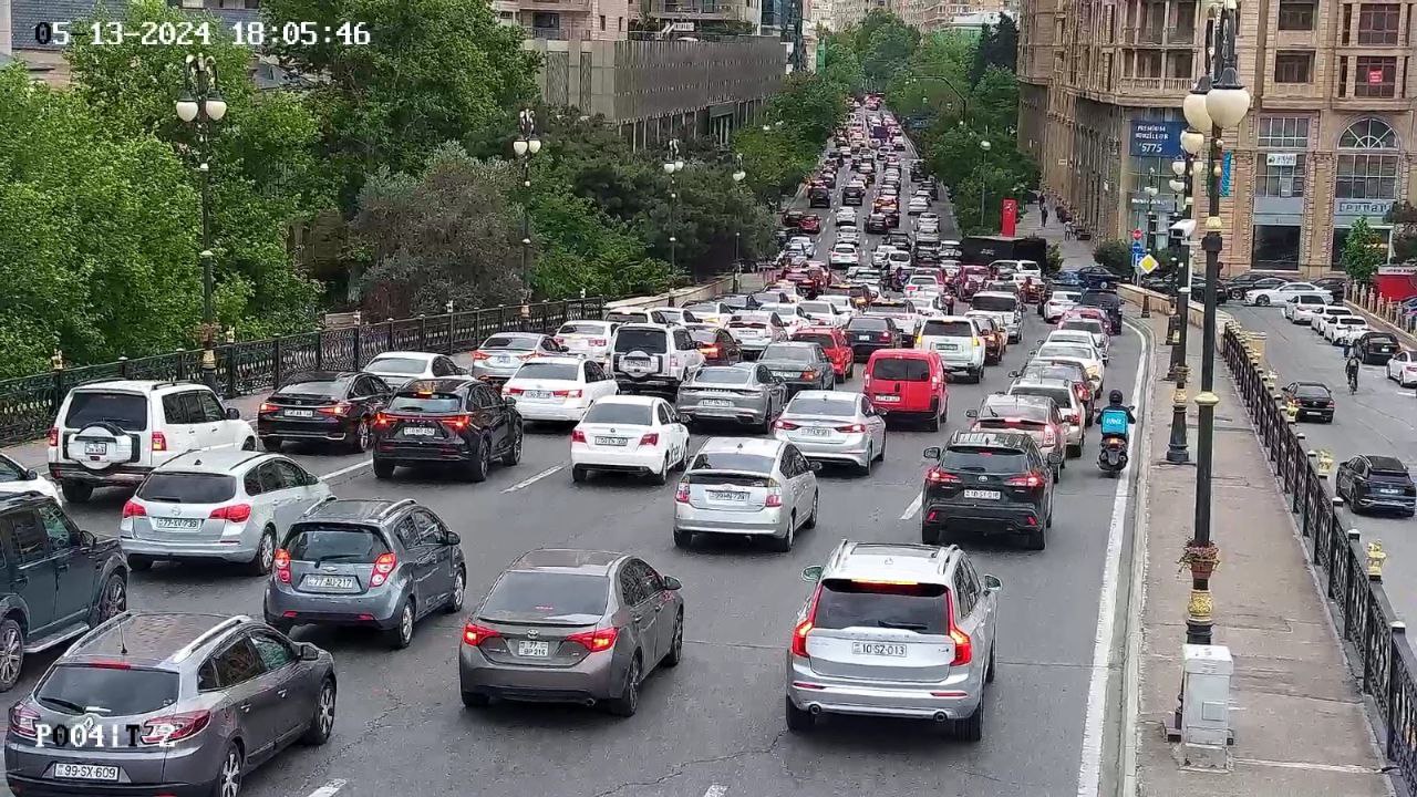 Hazırda tıxac olan yolların SİYAHISI 