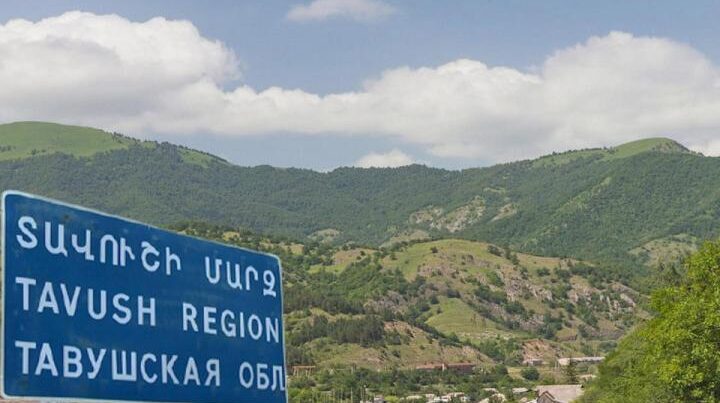 Tavuş qubernatoru sərhədyanı kəndin sakinləri ilə görüşür - QAPALI