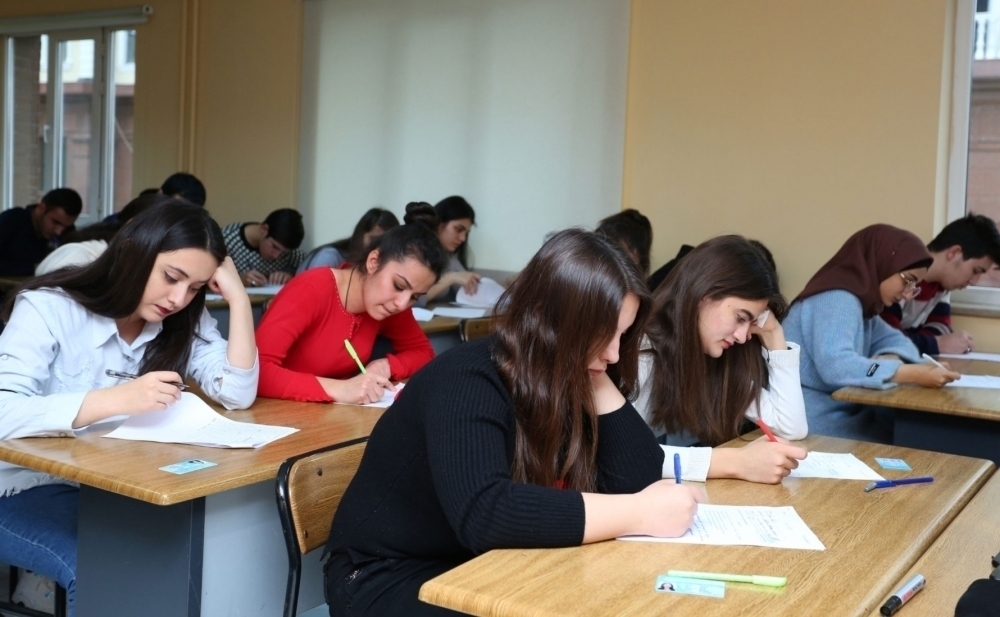 Tələbə transferləri çətinləşir - Yeni qaydalarla aparılacaq