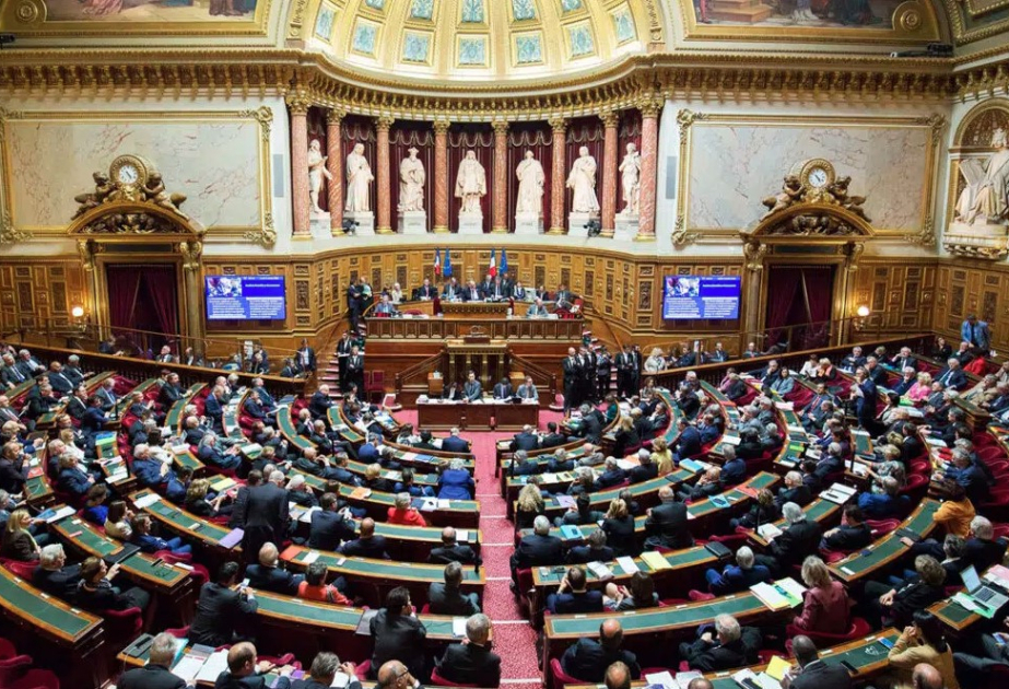 Fransa xarici müdaxilədən qorxur - Parlament hərəkətə keçdi