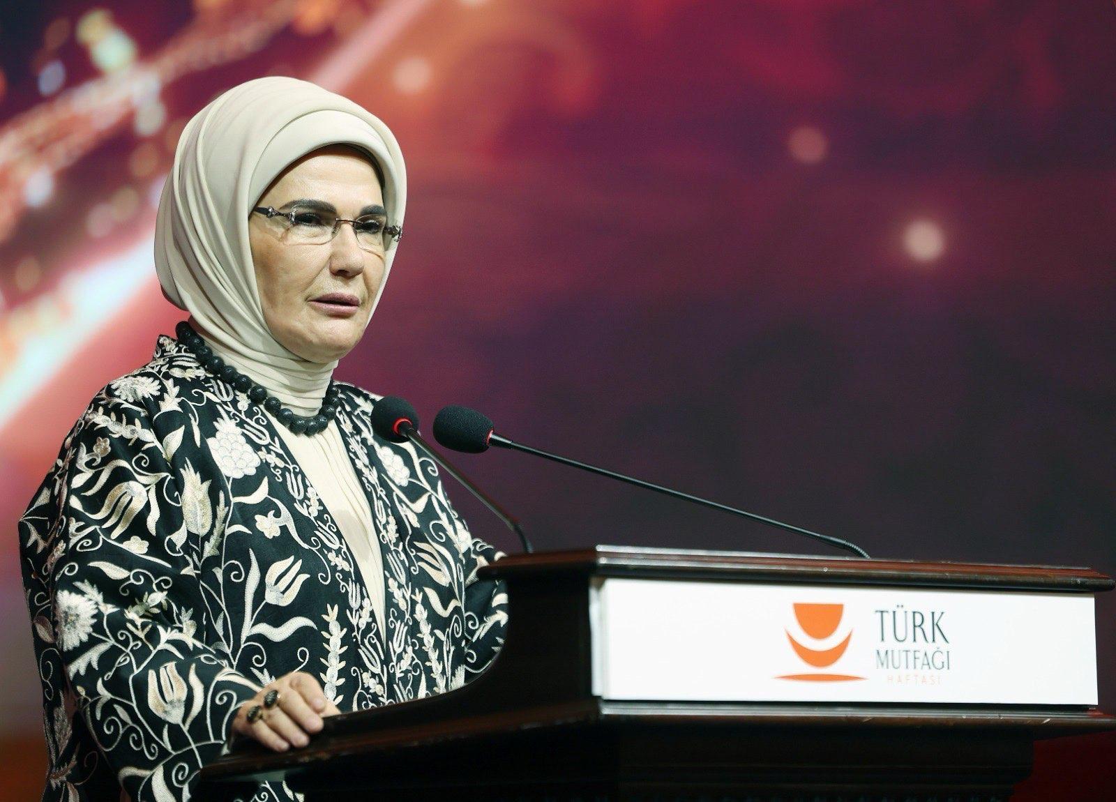 Əminə Ərdoğan Türk mətbəxi həftəsində çıxış etdi - FOTO