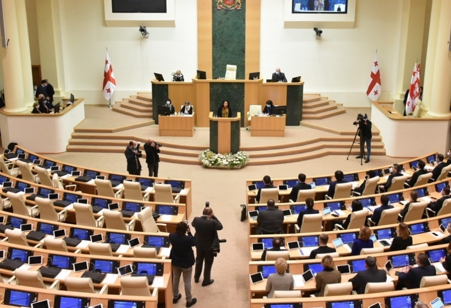 Gürcüstan parlamenti yenidən təhlükəsizlik səviyyəsini artırdı
