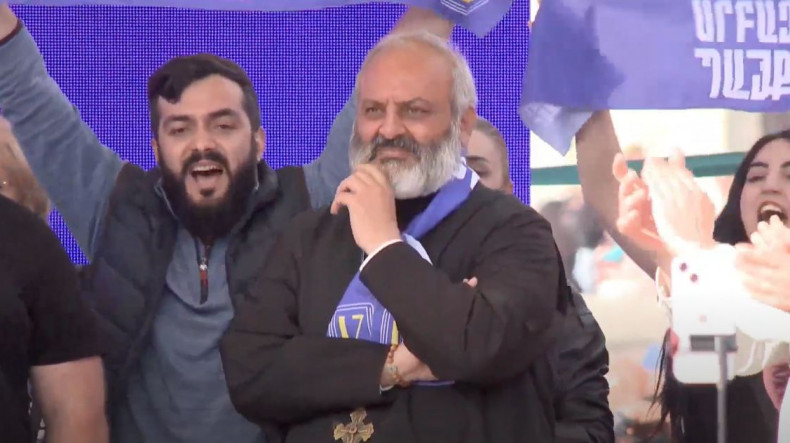 İrəvanda gərginlik: saxlanılanlar 100-ü keçdi - YENİLƏNİB