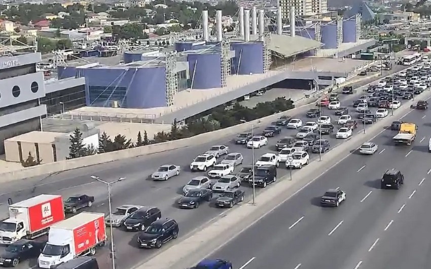 Hazırda tıxac olan yolların SİYAHISI