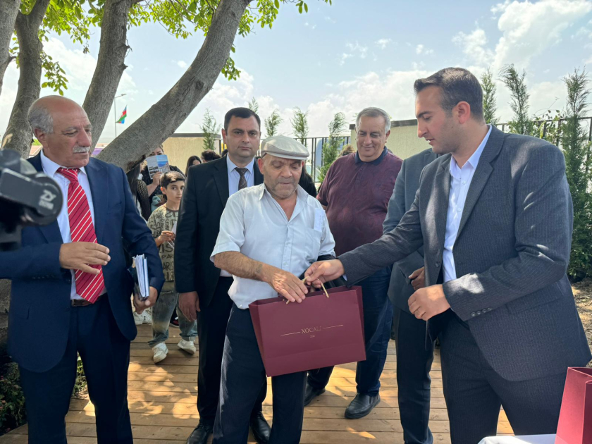 Doğma yurdlarına qayıdan xocalılara evlərinin açarları verildi - FOTO