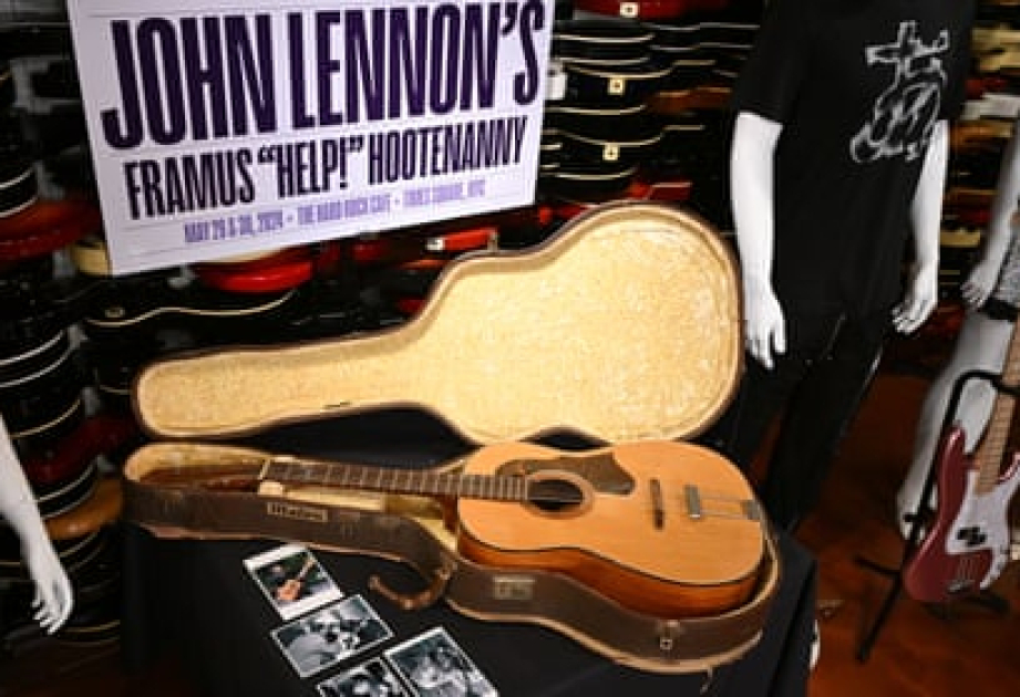 Əfsanəvi qrupun gitarası 1.5 milyona satıldı 