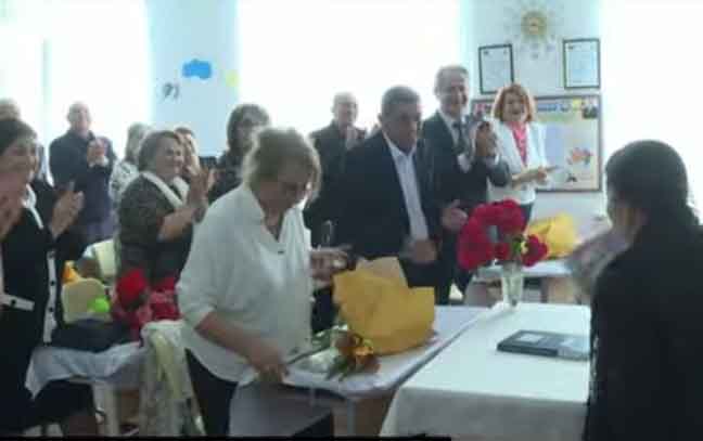 50 il sonra eyni sinifdə... - VİDEO