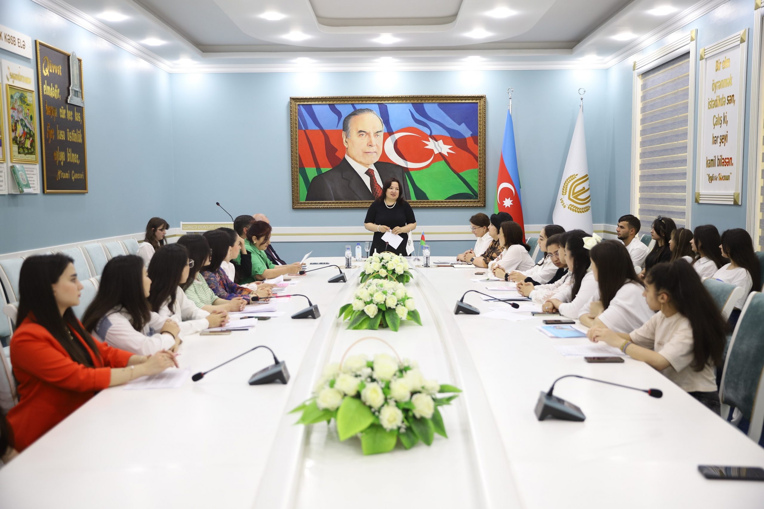 GDU-da elmi konfrans KEÇİRİLİB
