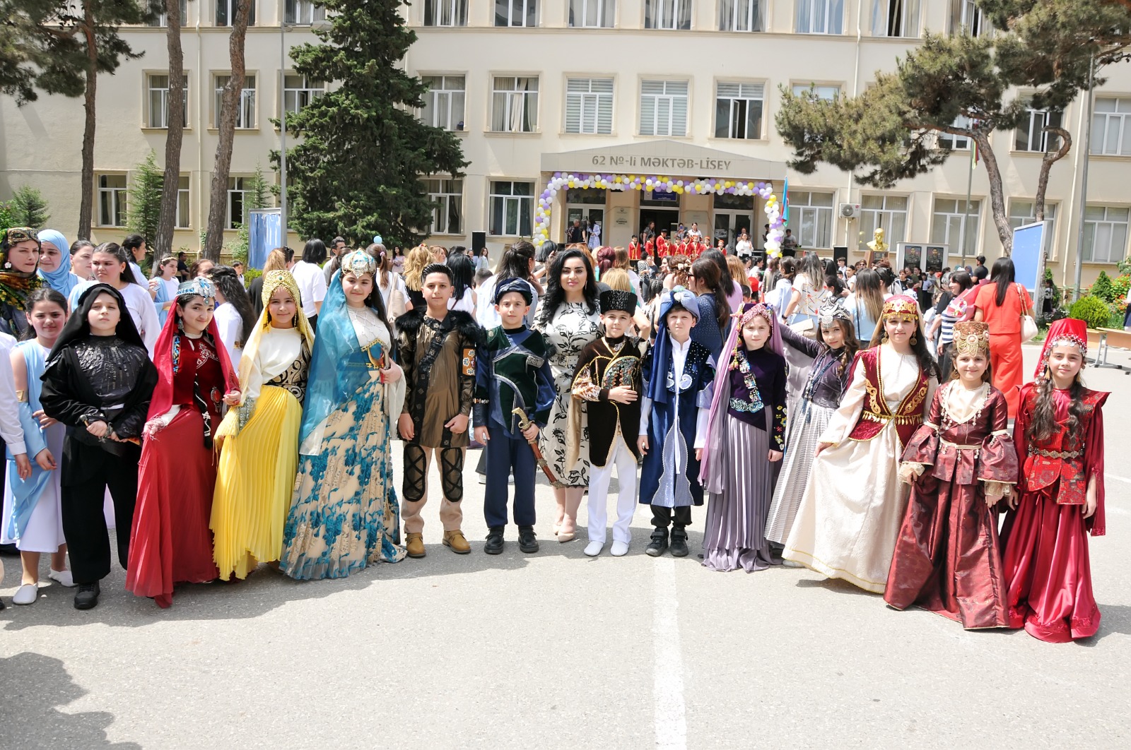 62 nömrəli məktəb-liseydə uşaqlar üçün festival - FOTO/VİDEO