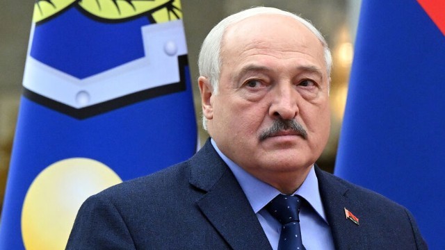 Eks-prezident Lukaşenkunu həbs etməyə çağırdı