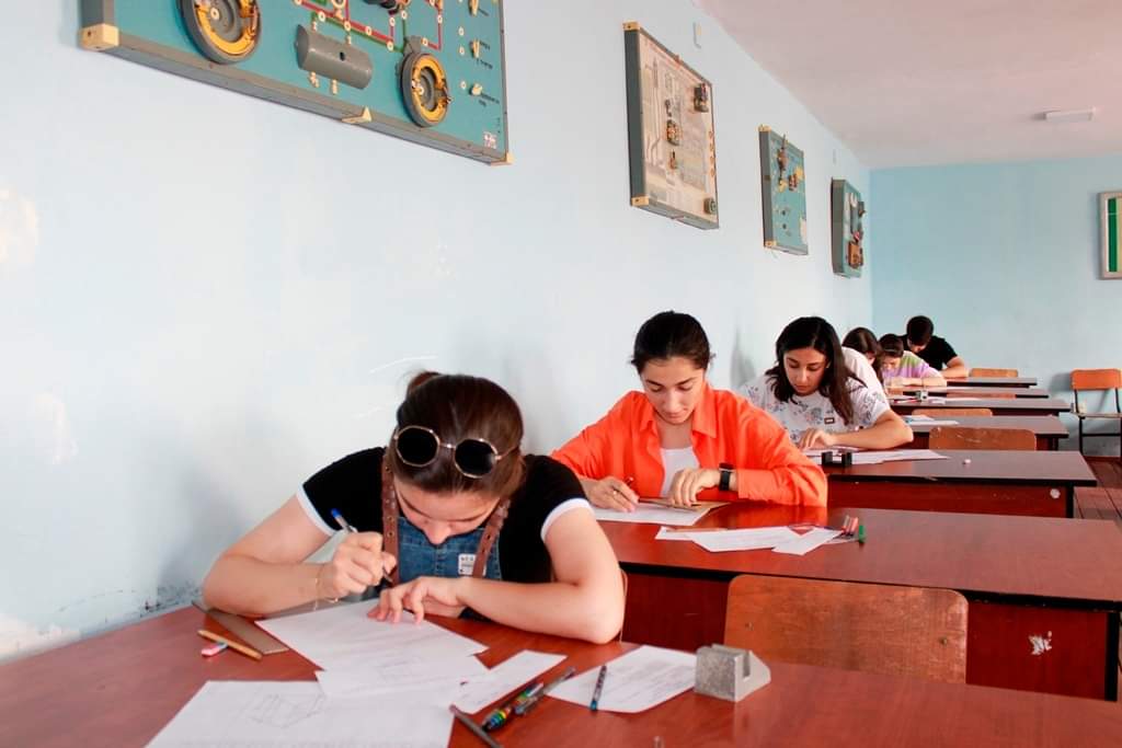 Universitetlərdə yaz imtahan sessiyası BAŞLADI