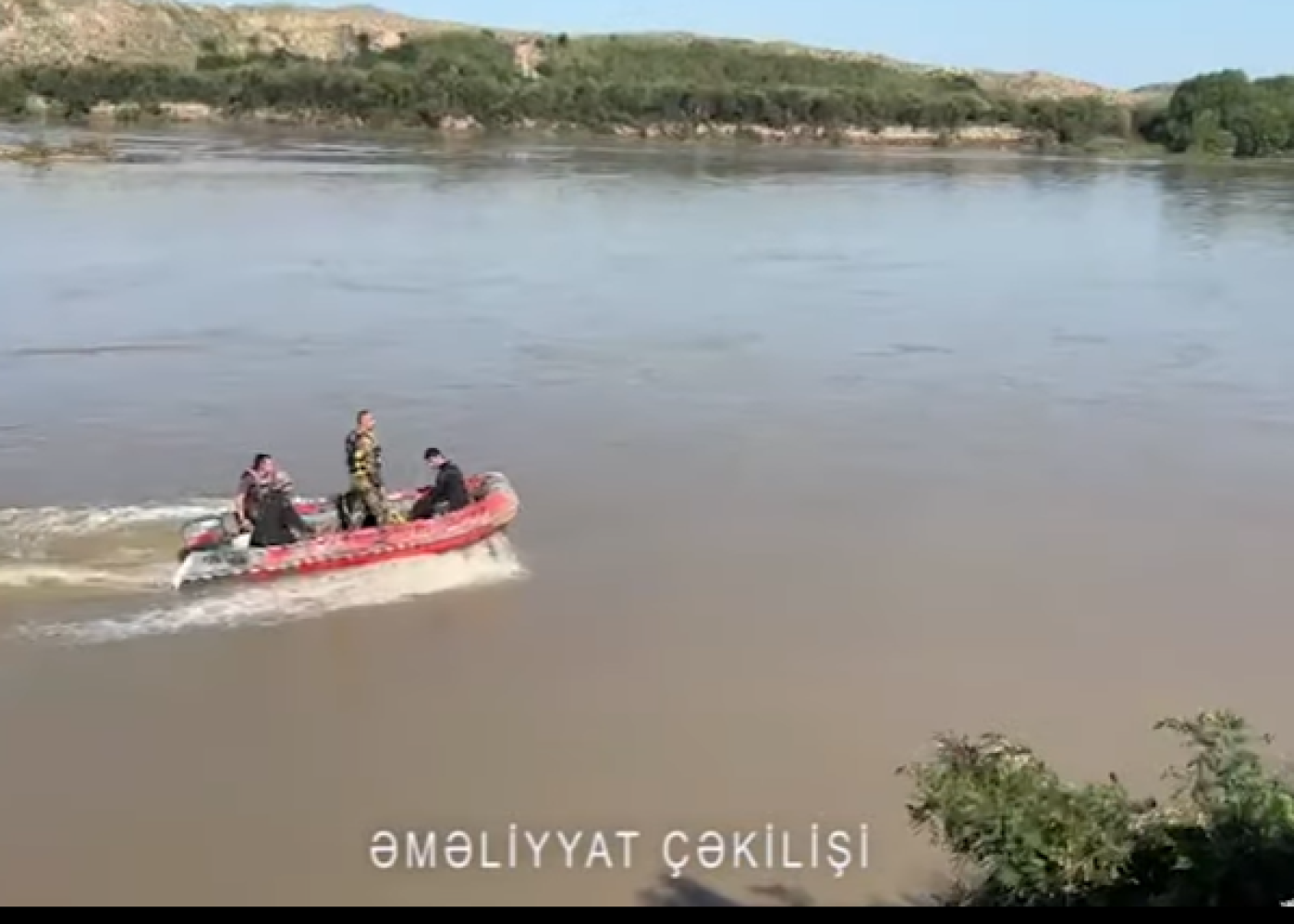 Maşınla Kürə düşən şəxslərin axtarışları davam edir  - VİDEO