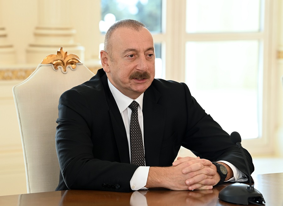 İlham Əliyev BƏƏ-nin sənaye və qabaqcıl texnologiyalar nazirini qəbul edib