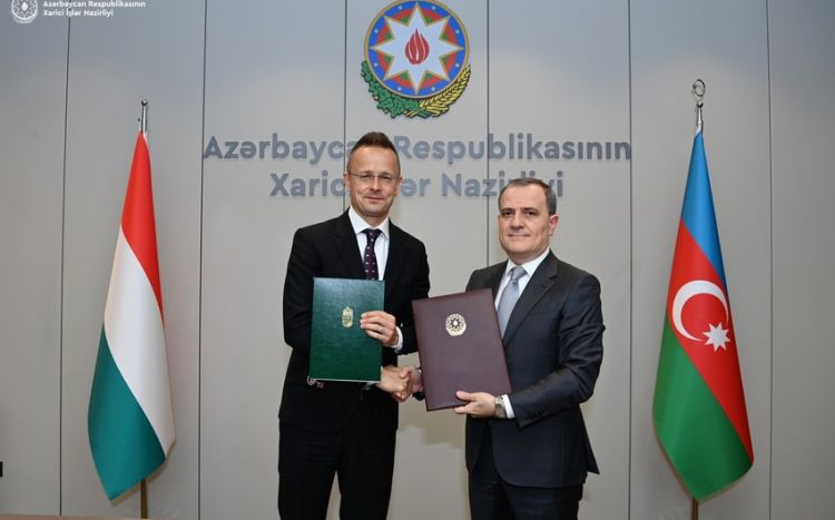 Azərbaycanla Macarıstan arasında 2 sənəd imzalandı