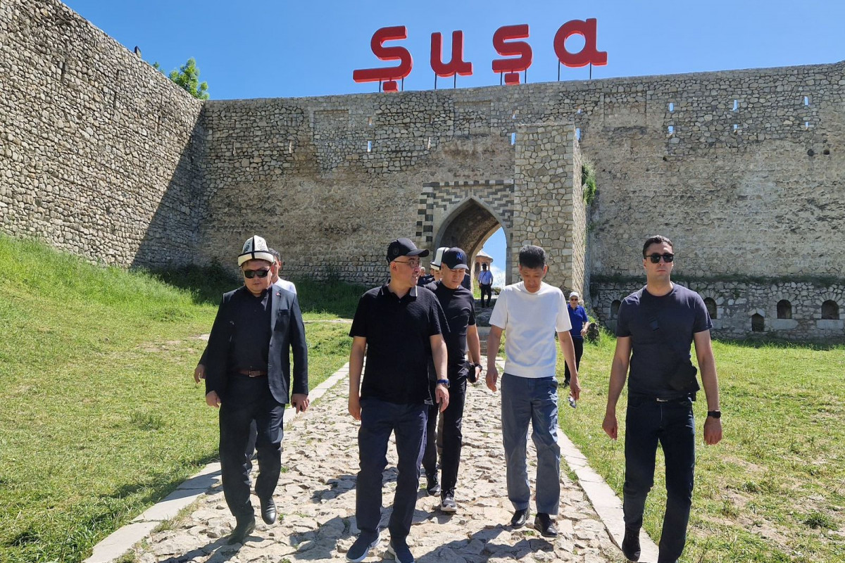 Qırğızıstan parlamentariləri Füzuli və Şuşada